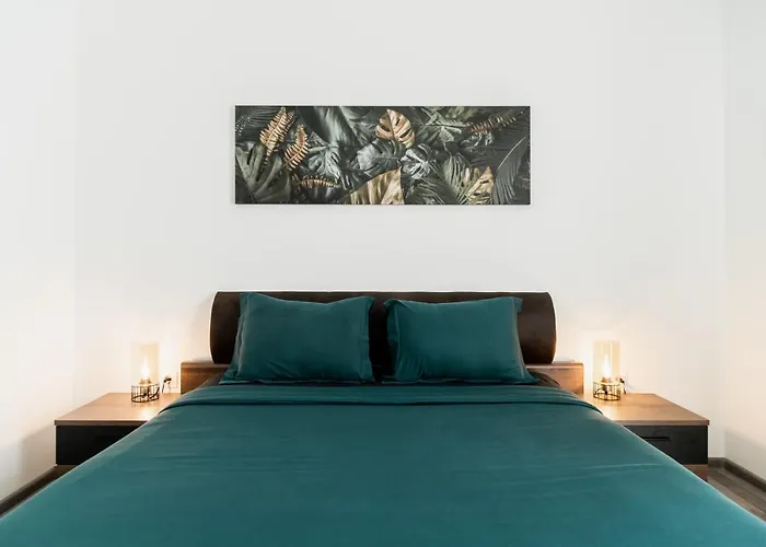 Skylark - Miami With Terrace & Mountain View Daire Braşov