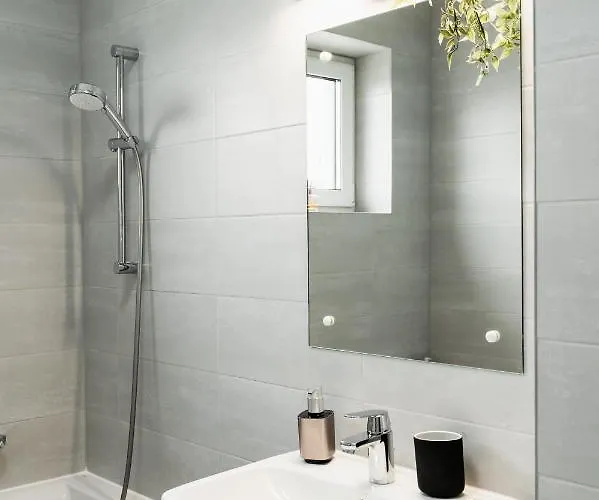 Skylark - Miami With Terrace & Mountain View