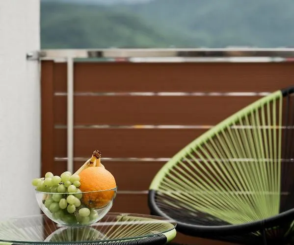 Skylark - Miami With Terrace & Mountain View Daire Braşov